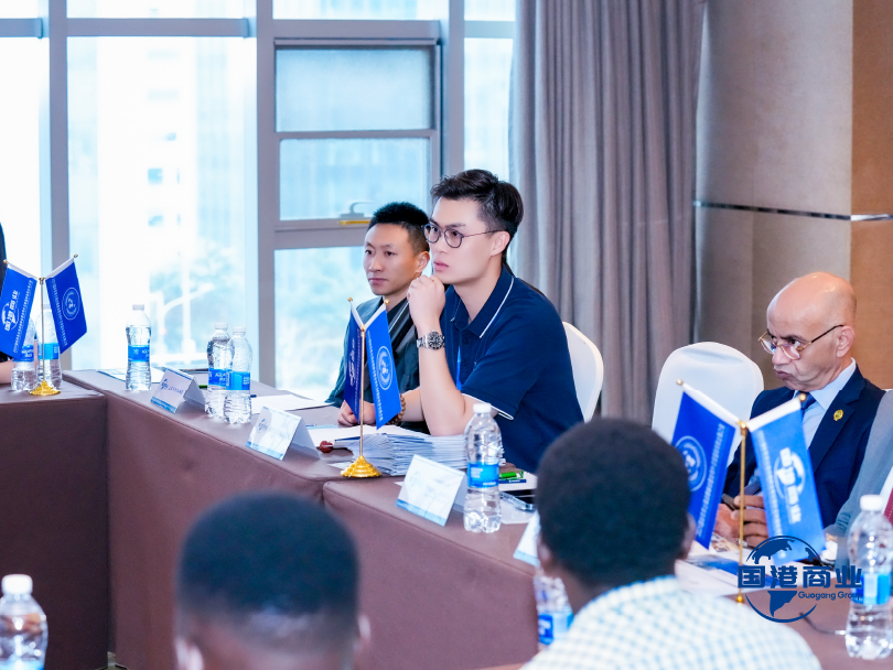 International Trade Department Director Guo Yanting delivered a speech, providing attendees with a comprehensive overview of the company's profile