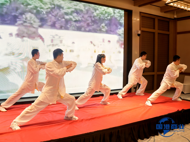 Shandong Guogang Warmly Welcomes Thai Prince, Signing New Chapter of Sino-Thai Cooperation at Economic and Trade Banquet